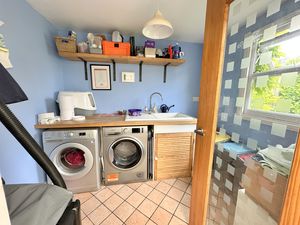 Coggeshall Road- click for photo gallery